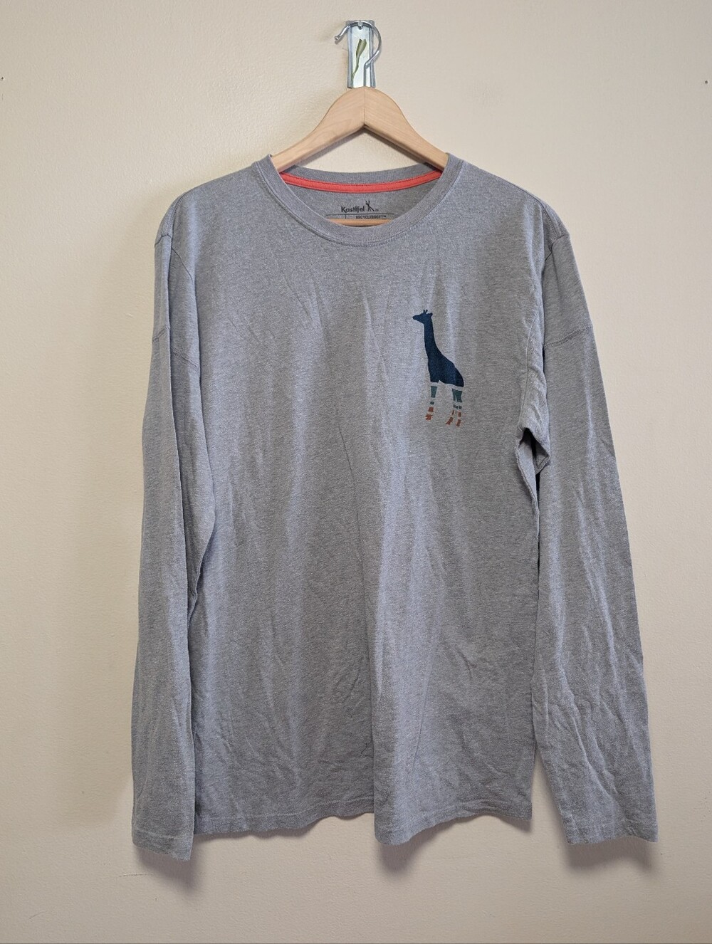 Kastlfel Brevard Zoo Giraffe Graphic Long Sleeve Tee Medium